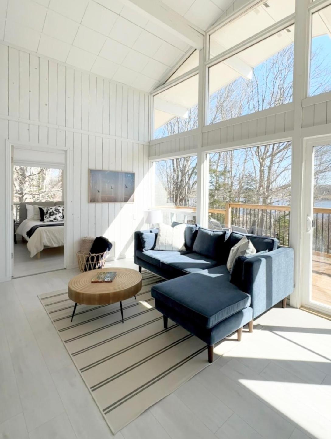 Blissful Oceanfront Cottage In Port Mouton 외부 사진