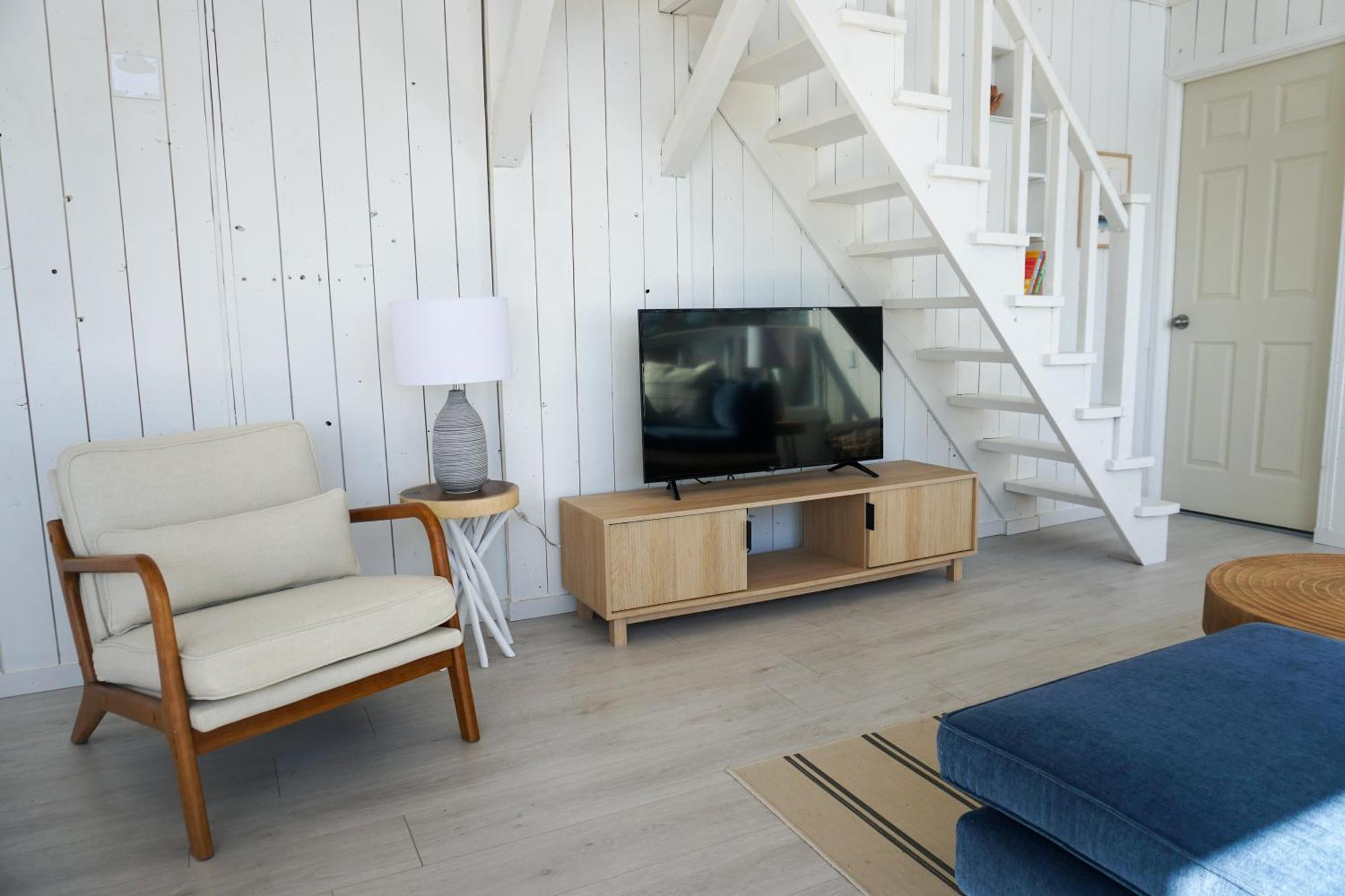 Blissful Oceanfront Cottage In Port Mouton 외부 사진