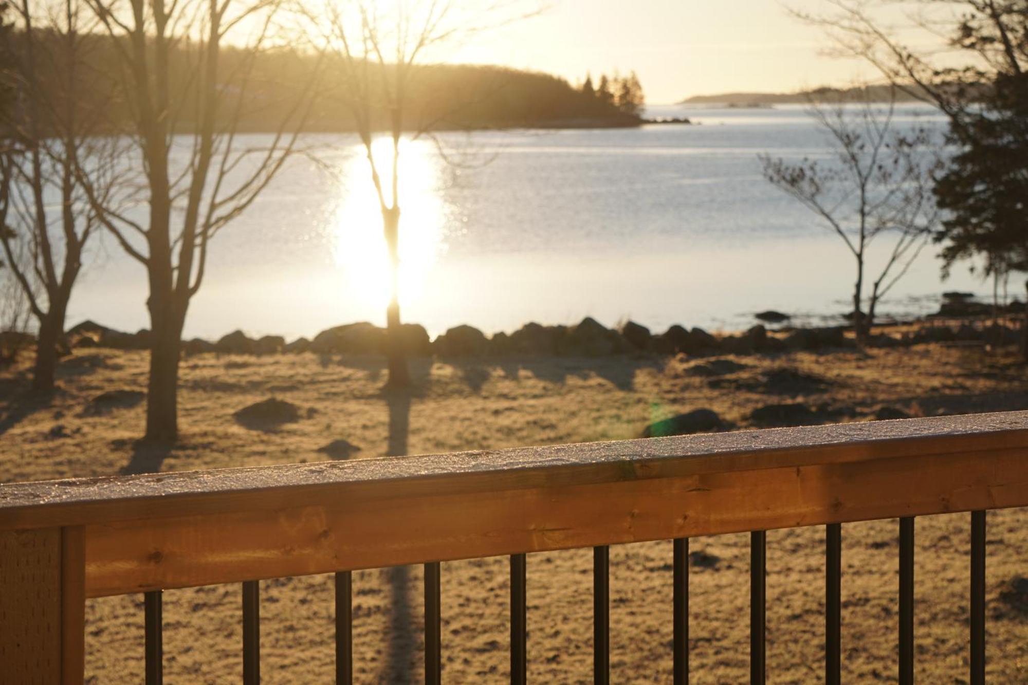 Blissful Oceanfront Cottage In Port Mouton 외부 사진